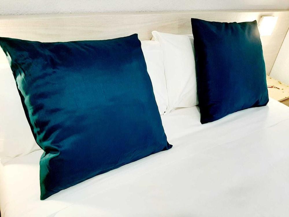 Arjori Rooms Hostal Salamanca Bagian luar foto
