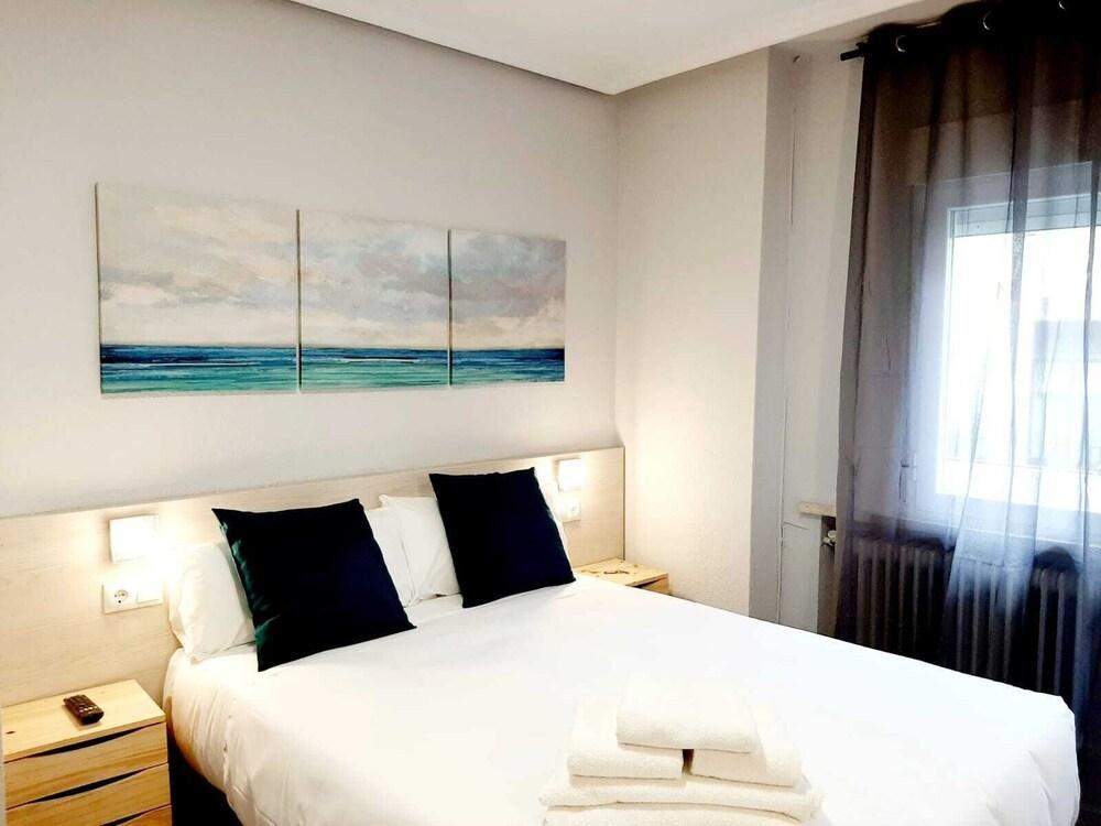 Arjori Rooms Hostal Salamanca Bagian luar foto