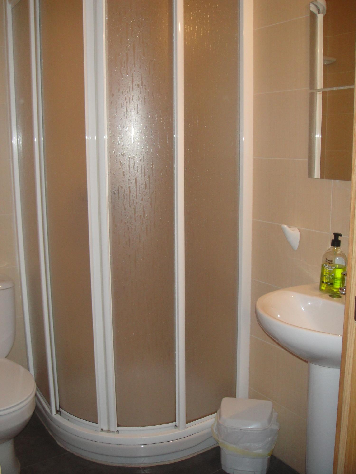 Arjori Rooms Hostal Salamanca Bagian luar foto