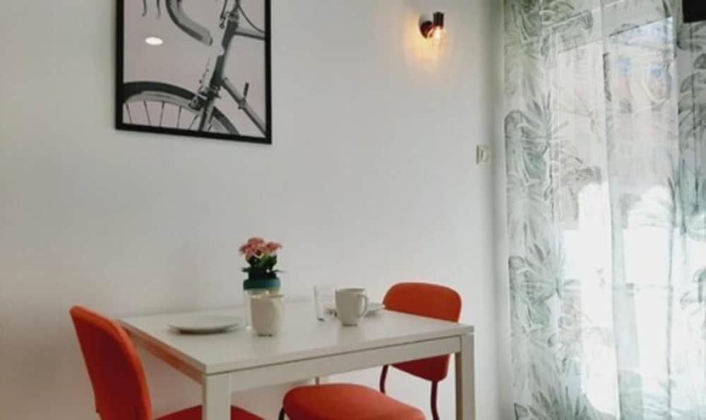 Arjori Rooms Hostal Salamanca Bagian luar foto