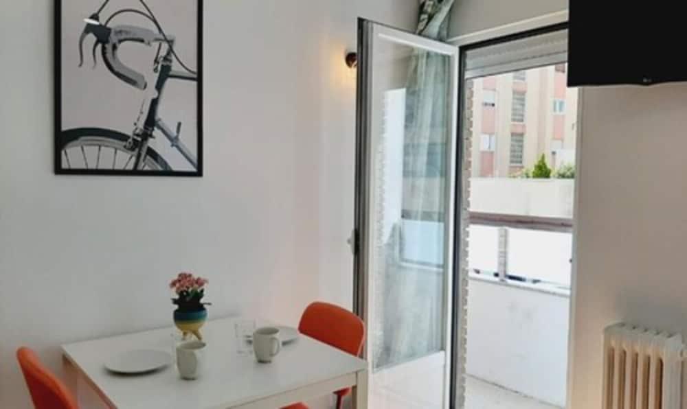 Arjori Rooms Hostal Salamanca Bagian luar foto