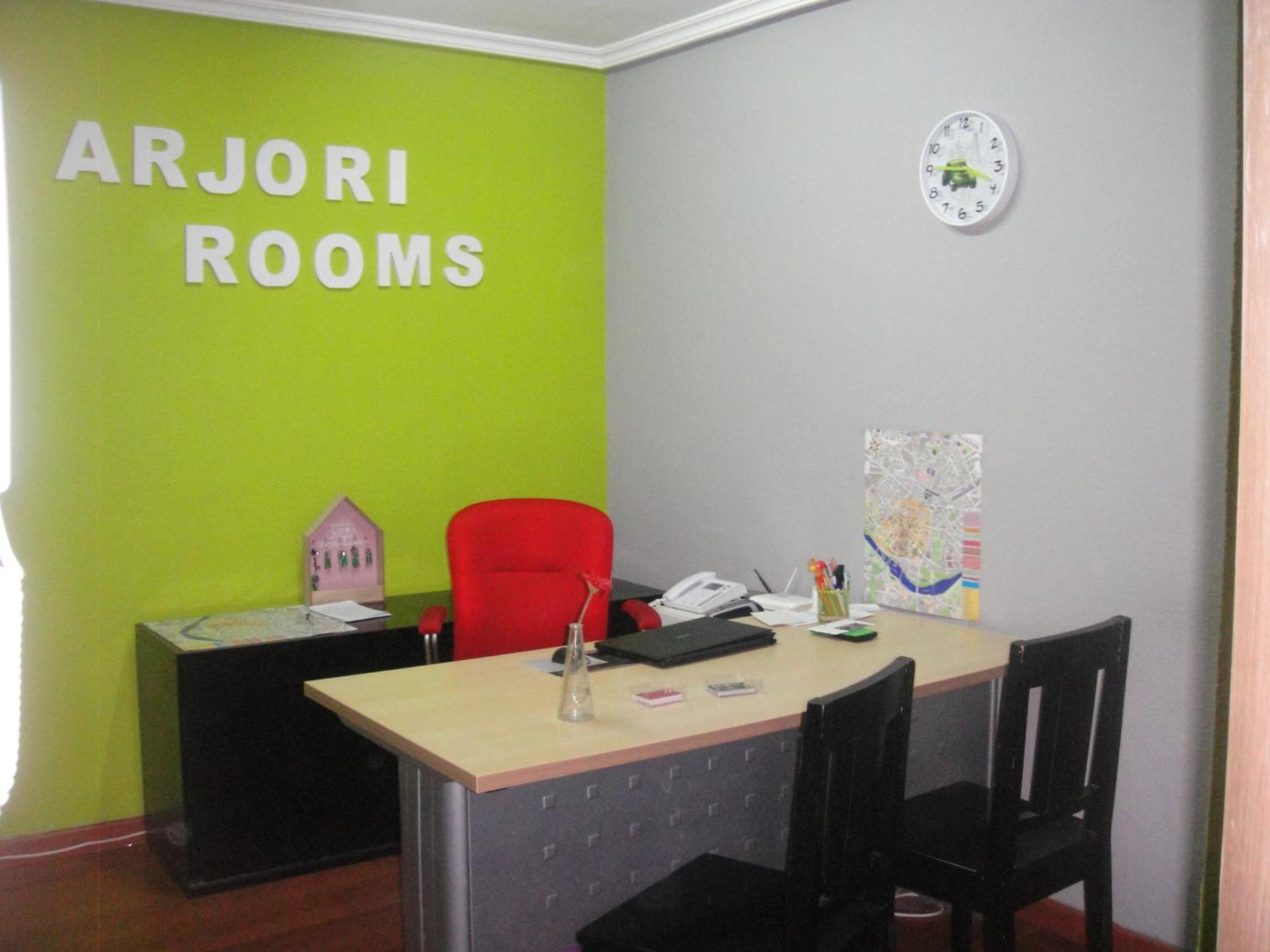 Arjori Rooms Hostal Salamanca Bagian luar foto