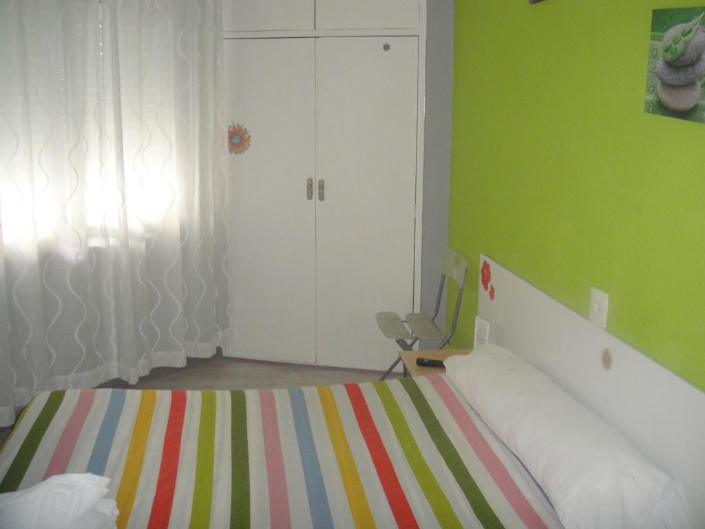 Arjori Rooms Hostal Salamanca Bagian luar foto