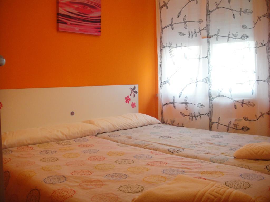 Arjori Rooms Hostal Salamanca Bagian luar foto