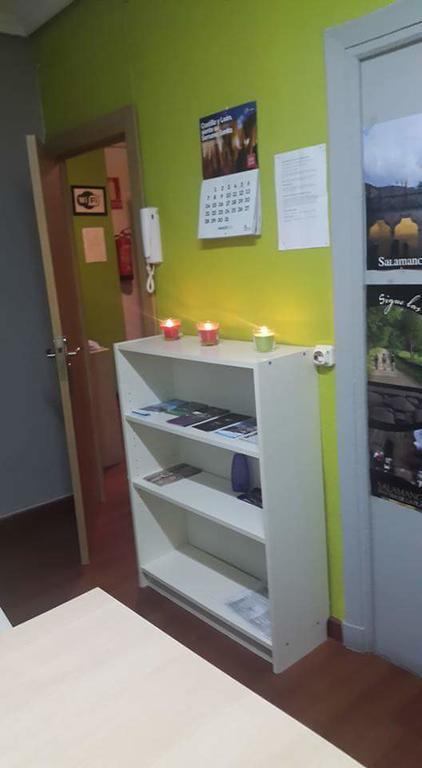 Arjori Rooms Hostal Salamanca Bagian luar foto