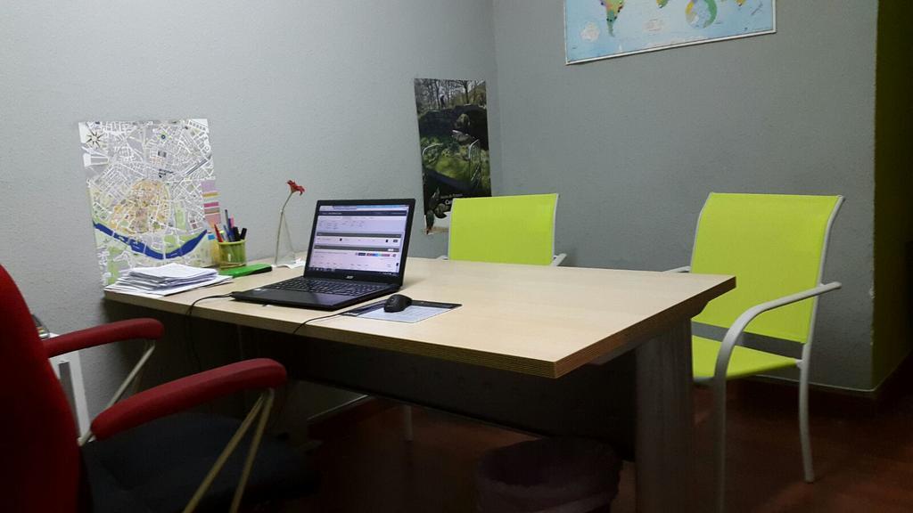 Arjori Rooms Hostal Salamanca Bagian luar foto