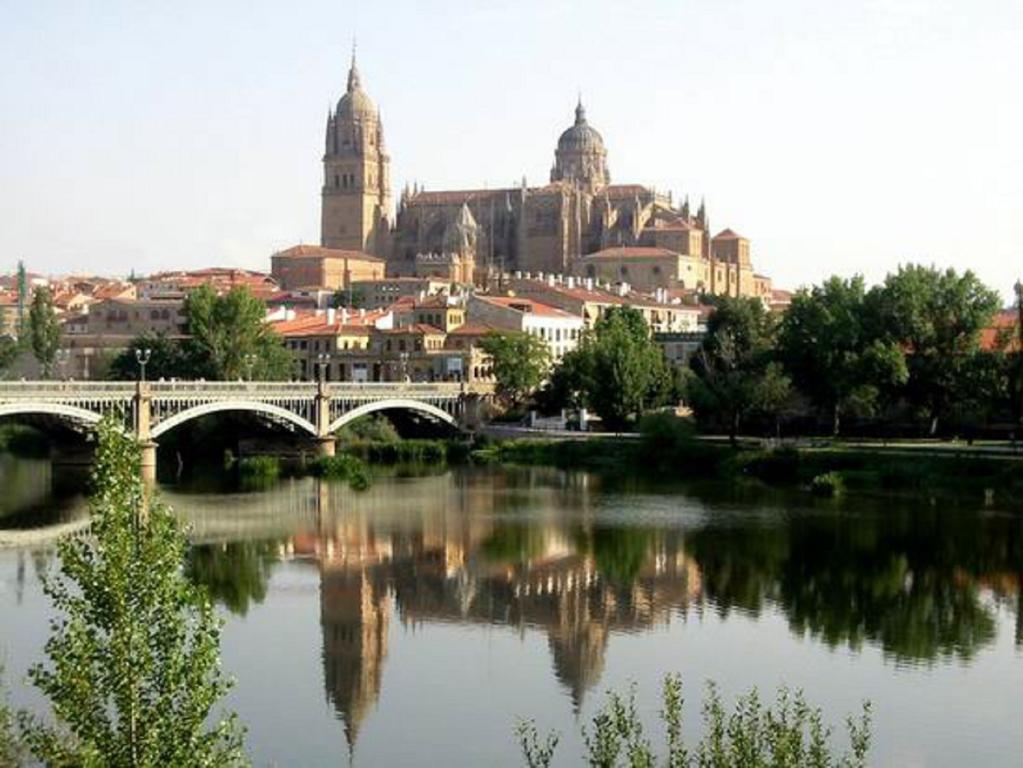 Arjori Rooms Hostal Salamanca Bagian luar foto