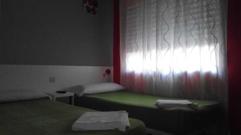 Arjori Rooms Hostal Salamanca Bagian luar foto