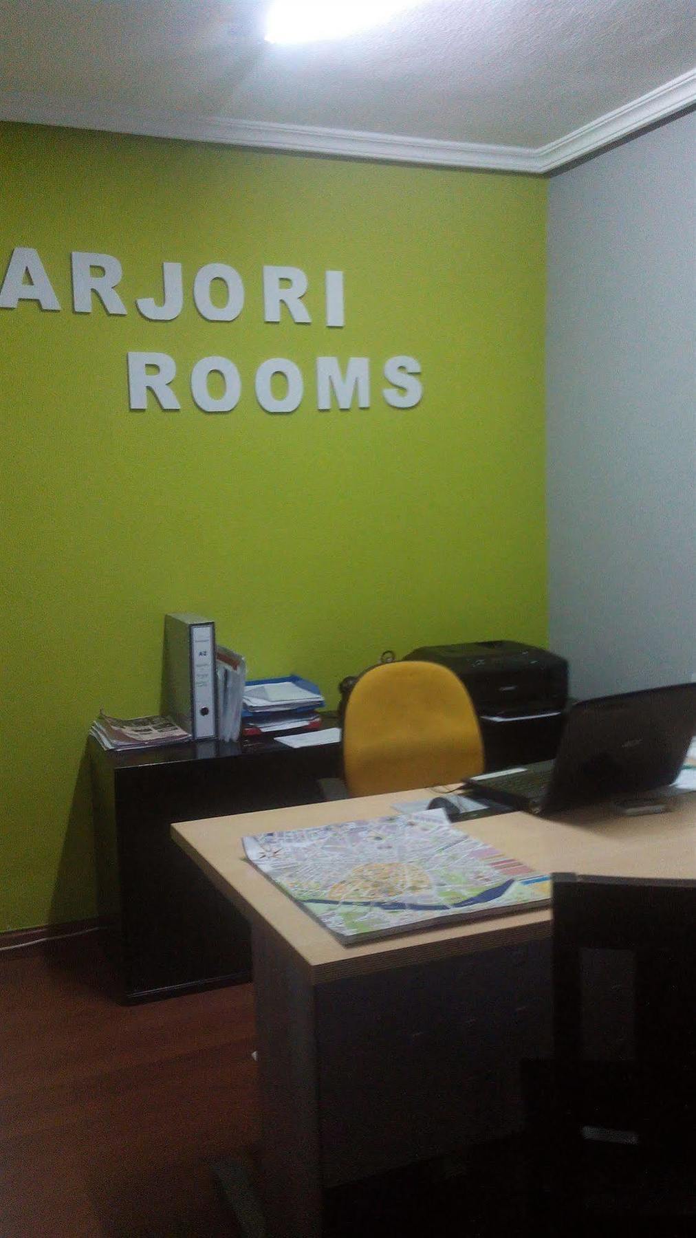 Arjori Rooms Hostal Salamanca Bagian luar foto